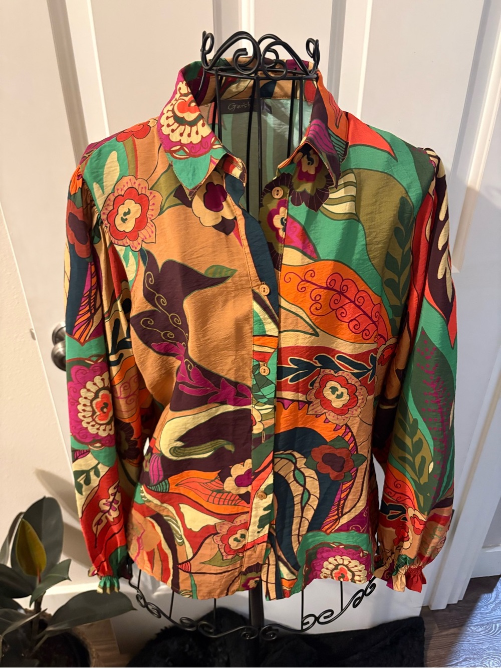 Vintage Geisha Multicolor Floral Button-Up Top